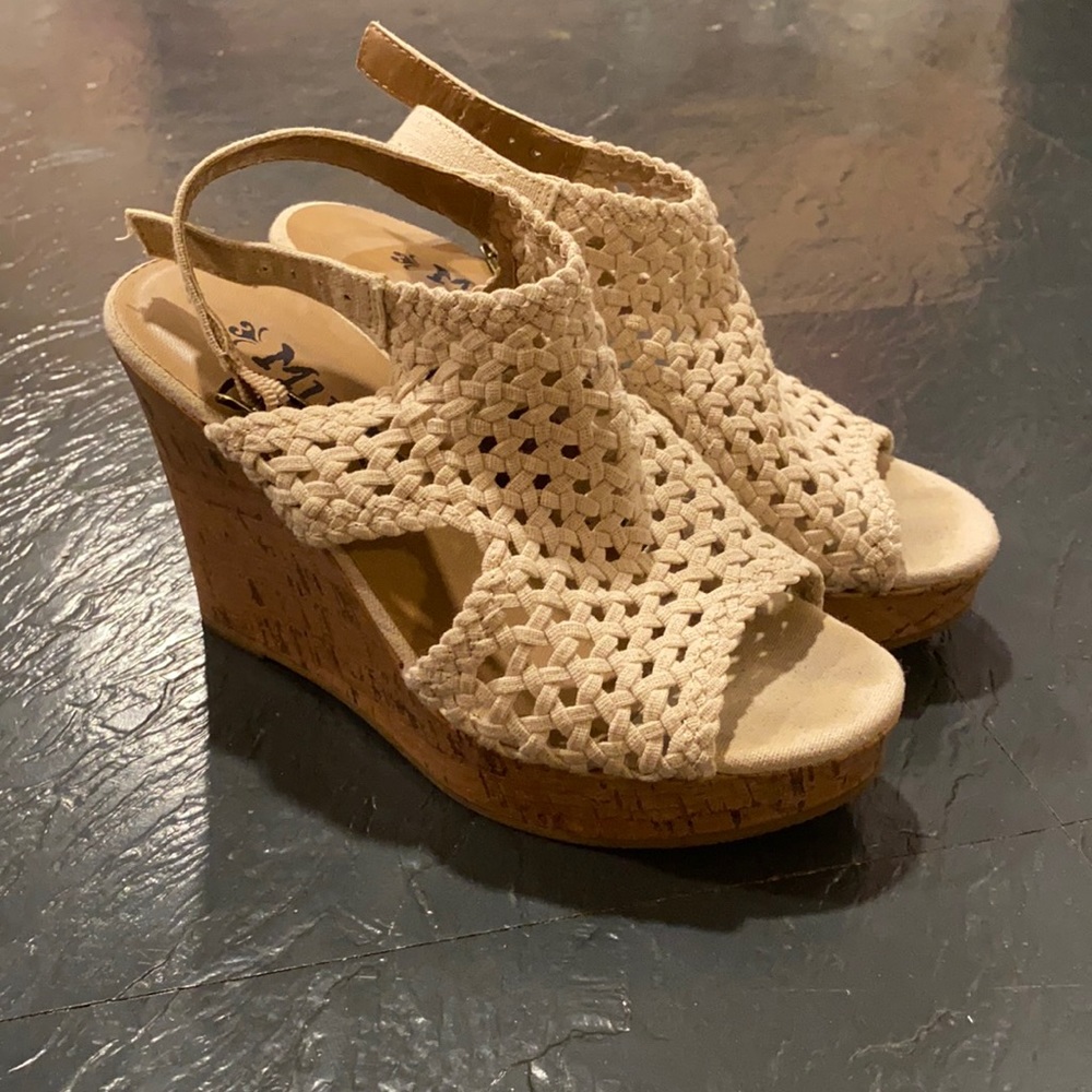 Mudd Tan Wedges